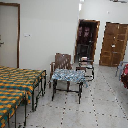 Apartament Suloram Illam Ćidambaram Zewnętrze zdjęcie
