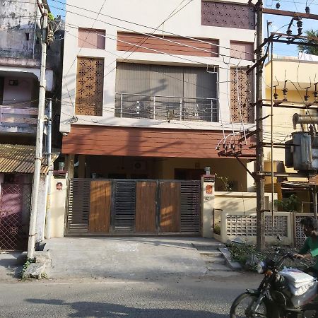 Apartament Suloram Illam Ćidambaram Zewnętrze zdjęcie