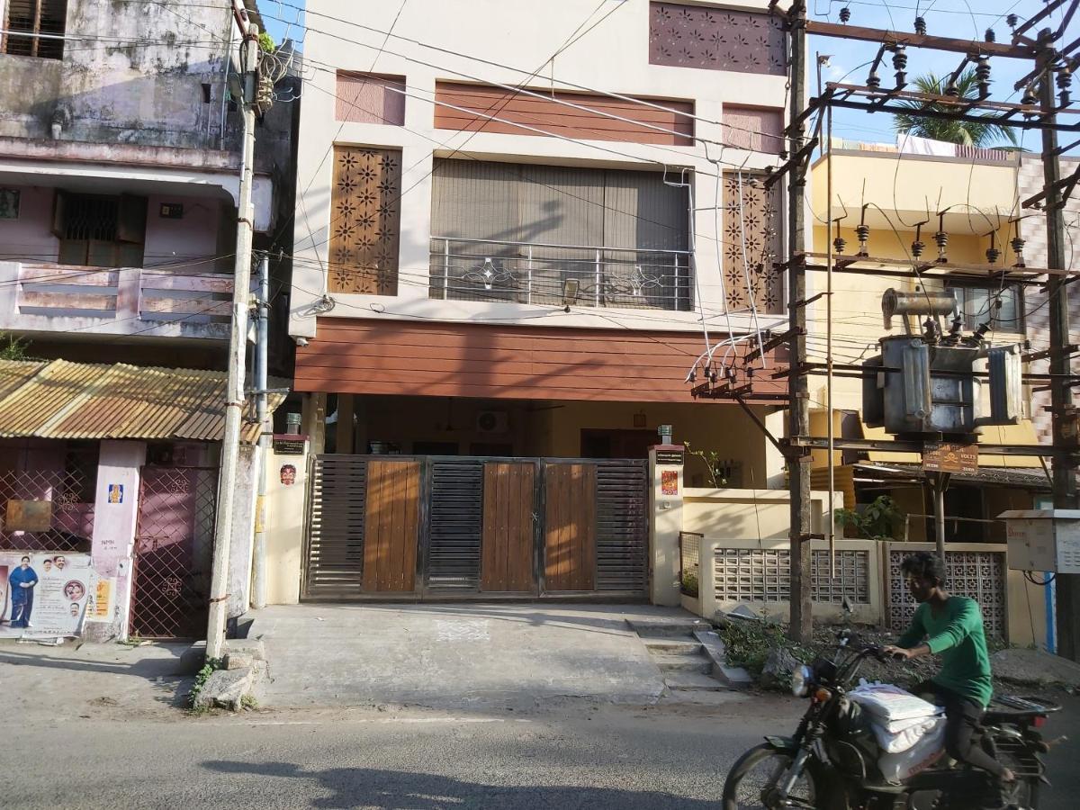 Apartament Suloram Illam Ćidambaram Zewnętrze zdjęcie