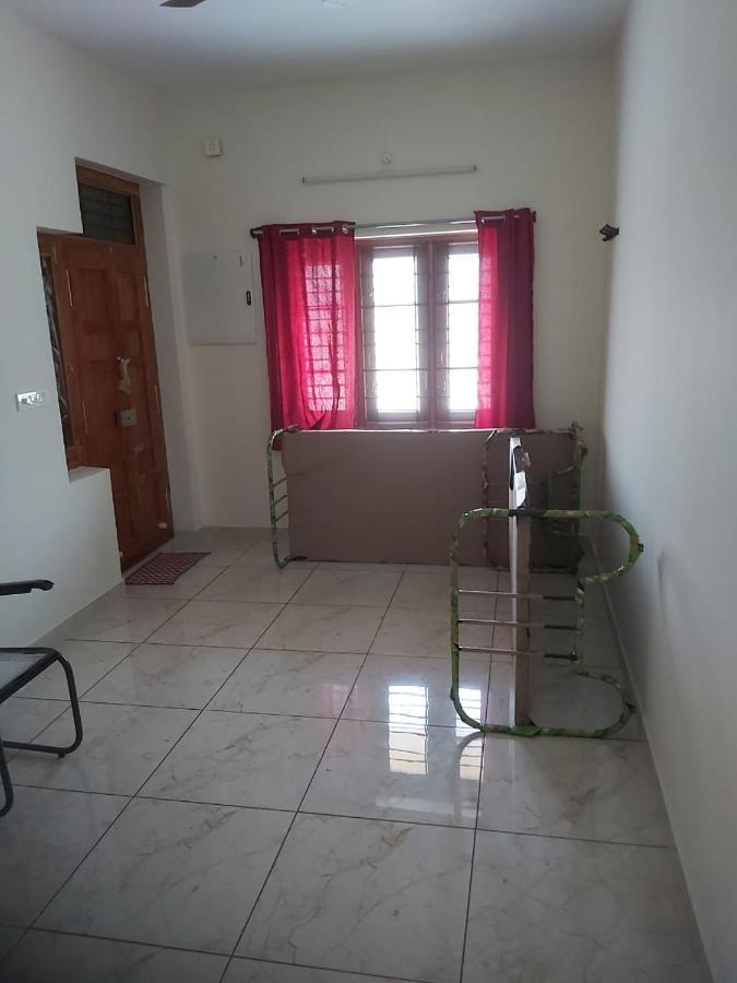 Apartament Suloram Illam Ćidambaram Zewnętrze zdjęcie